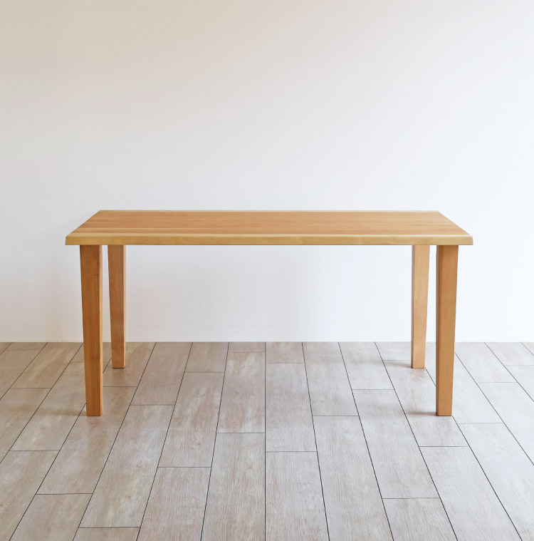 樺桜（カバザクラ）オーダーテーブル：華やかでやさしい色合いと豊かな