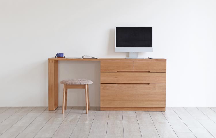 B-COMPANY デスク　引き出し付き 収納も、作業スペースもこれひとつ。スマートに暮らす、収納と一体型の